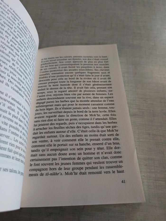 Livre sous le vent du monde - photo numéro 3