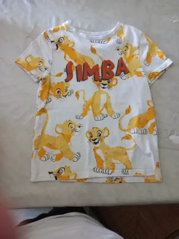 Tee-shirt taille 6 ans
