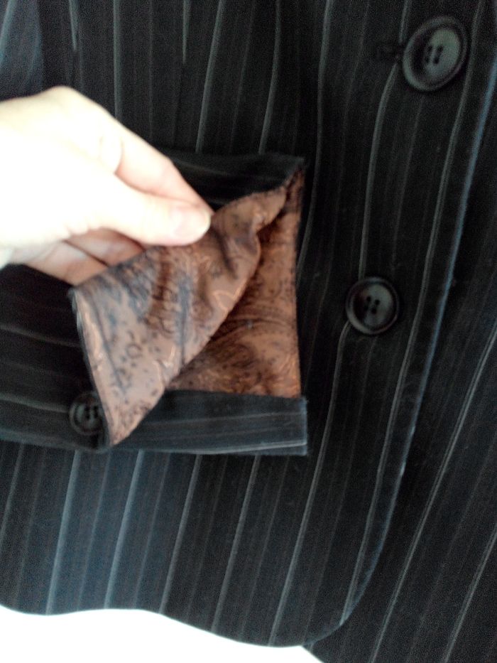Veste avec fines rayures - photo numéro 4