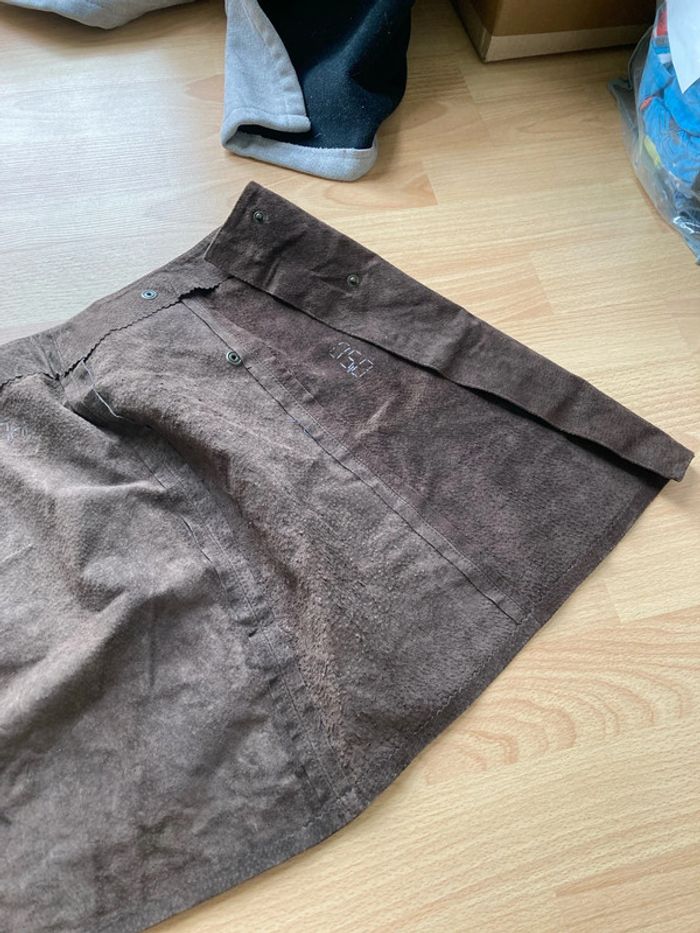 Mini jupe cuir vintage - photo numéro 5