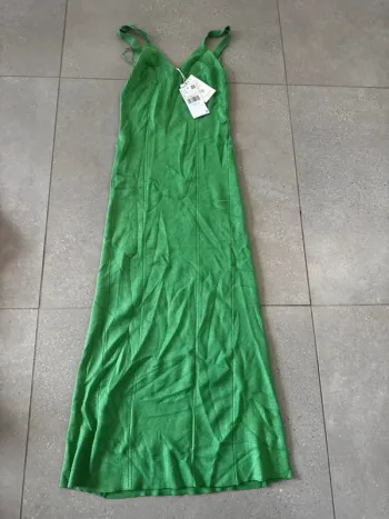 Robe maille Côtelée taille S Mango, valeur 40€, neuve