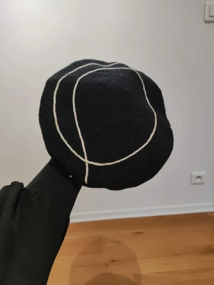 Béret noir et écru - photo numéro 4