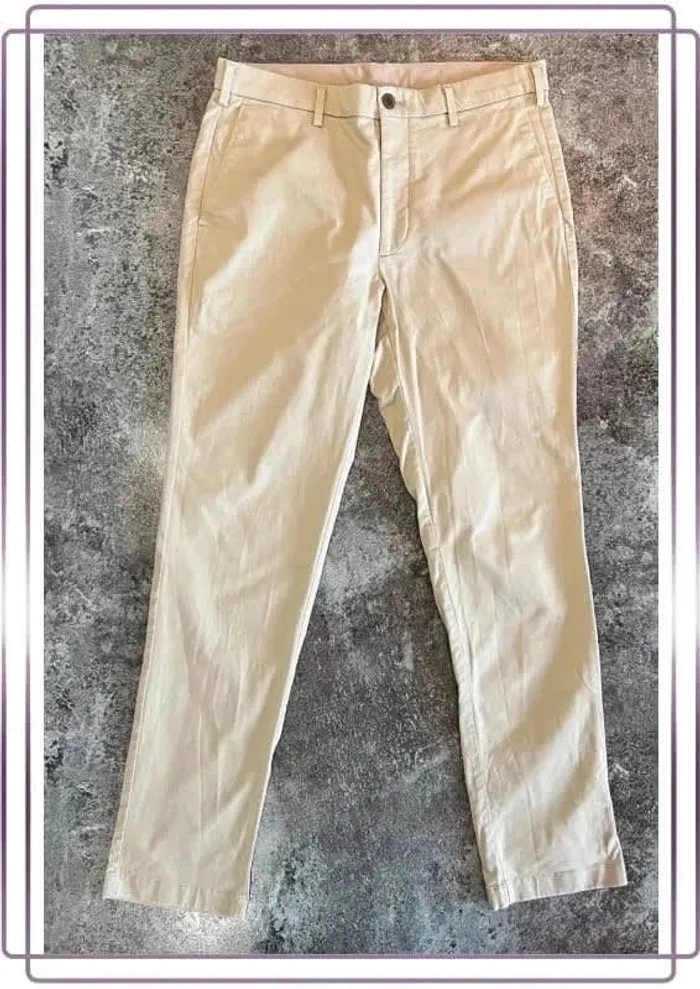 Pantalon chino beige homme Uniqlo taille 42 Men chino pants Pantaloni chino uomo Chinohose Herren - photo numéro 3