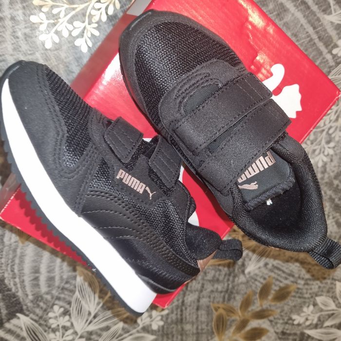 baskets PUMA  taille 28 🎁 neuf 🎁 idée kdo - photo numéro 3