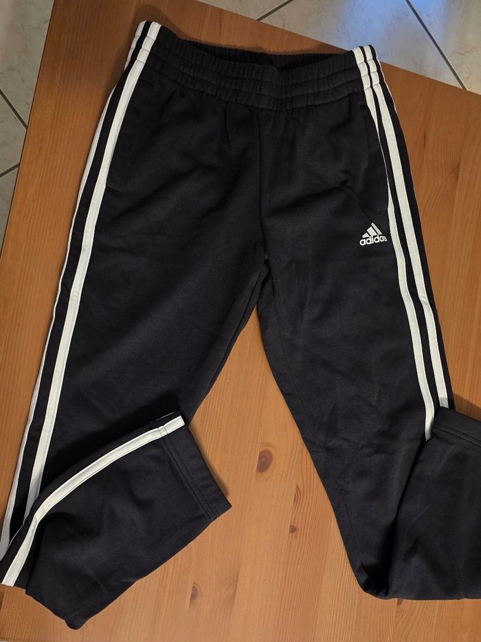 ( Neuf non porté)  🏷🥰 SUPERBE  survetement unisex adidas 10 ans 🥰😍 - photo numéro 6