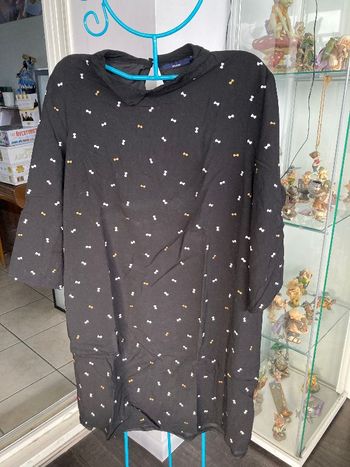 Robe légere noire motifs colorés