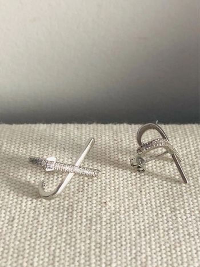 NEUF boucles d’oreilles brillants argentés strass - photo numéro 7