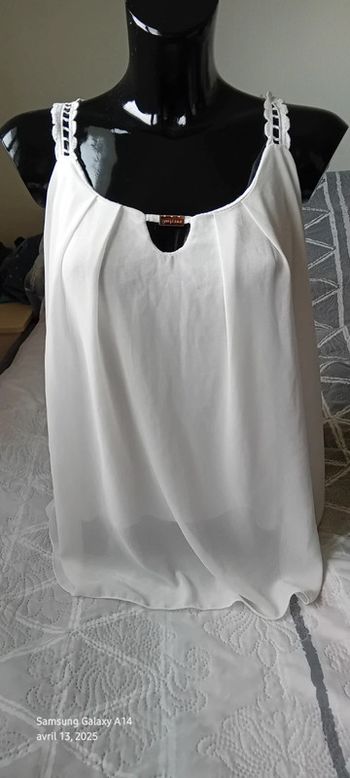 Haut cérémonie à bretelles avec dentelle macramée au dos crème femme M guigeano italia