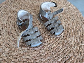 Chaussures garçon T. 18 neuves Du Pareil au Même