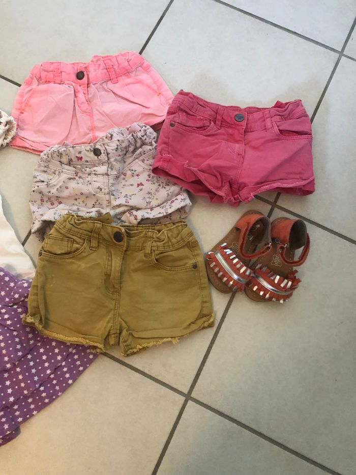 Lot vêtements 2 ans - photo numéro 3