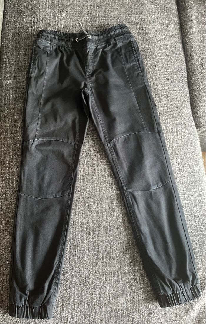 Pantalon Kiabi – Taille 12 ans (144-155 cm) – Noir - photo numéro 2