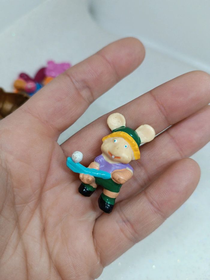 miniature small petit Kinder Ferrero egyptochat vautour saucisson souris sportive foot 6 oscar - photo numéro 16