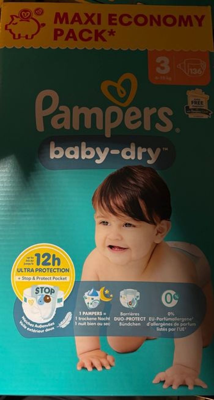 Couches Pampers taille 3