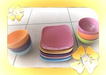 Lot assiettes et bols
