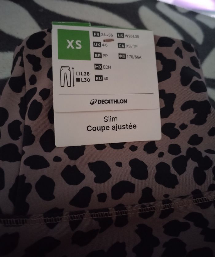 Leeging de fitness taille haute imprimé Léopard neuf