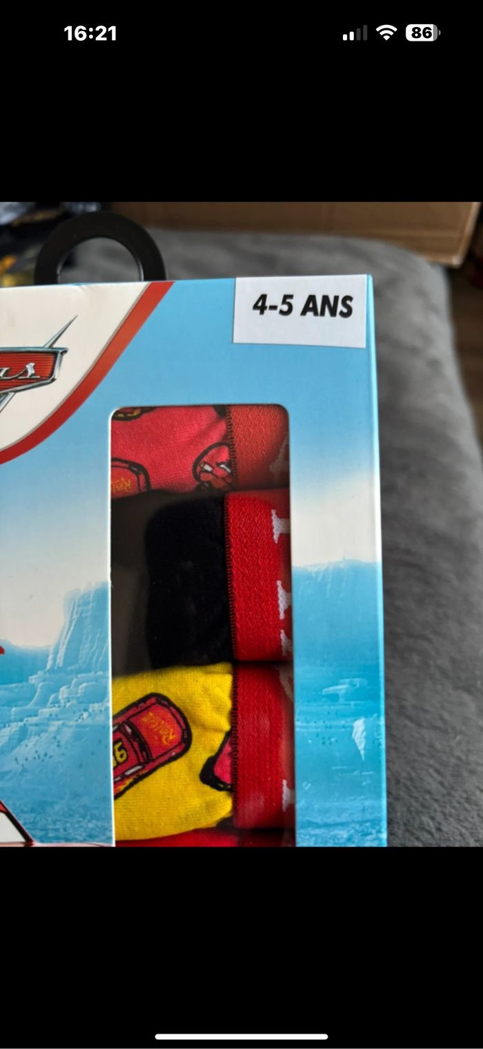 Boîte de coffret de cinq Boxers Cars marque Disney taille 4/5 ans 100 % coton - photo numéro 6