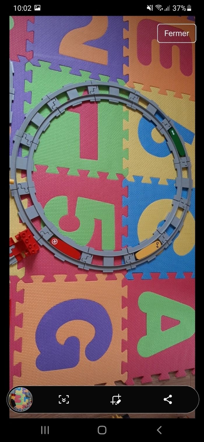 Train lego duplo + véhicules - photo numéro 2