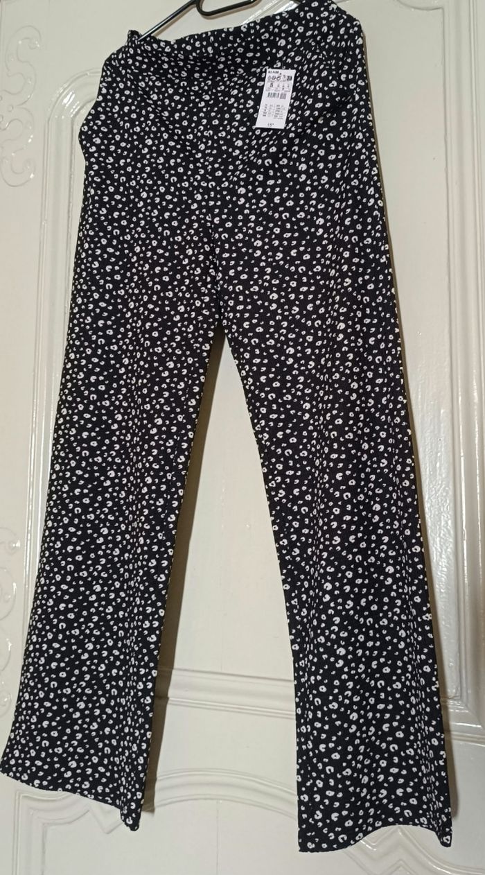 Pantalon fluide à motifs Kiabi