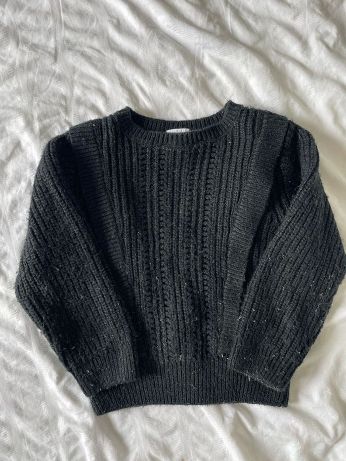 Pull noir à paillettes tape à l’œil 36 mois