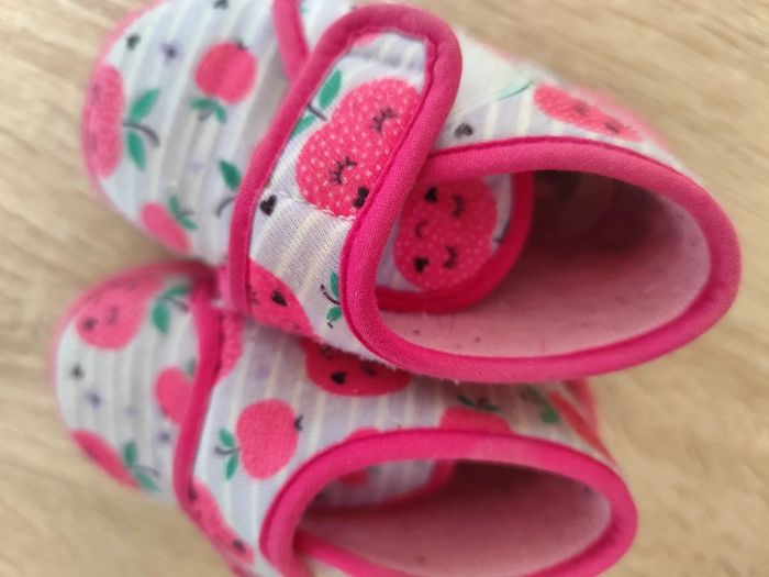 Chaussons rose - photo numéro 5