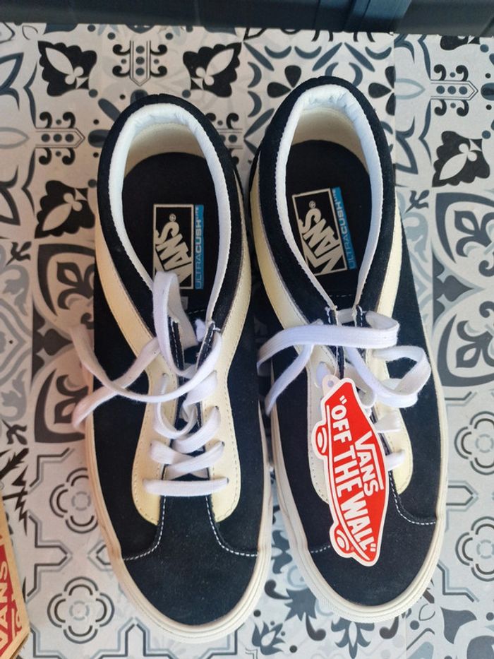 Sneakers vans UA Bold ni noir blanc - photo numéro 3