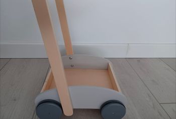 Baby walker et ses accessoires
