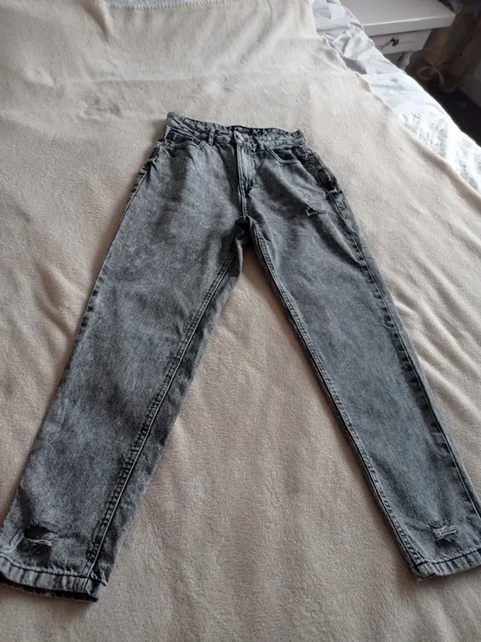 Jeans mom's troué, grise 34 - photo numéro 2