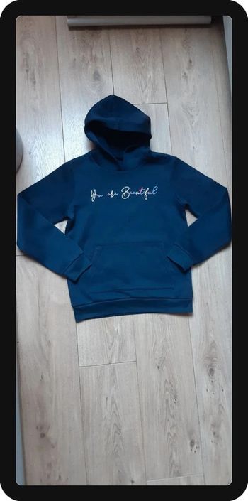 Pull type sweat bleu marine "you are beautiful" XS