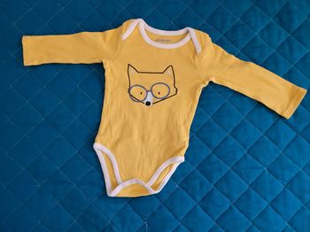 Lot de 5 bodies 9 mois