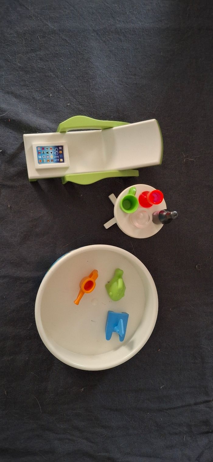 🏠 Maison Playmobil Portative + Mobilier + 3 Personnages + Nombreux Accessoires - photo numéro 7