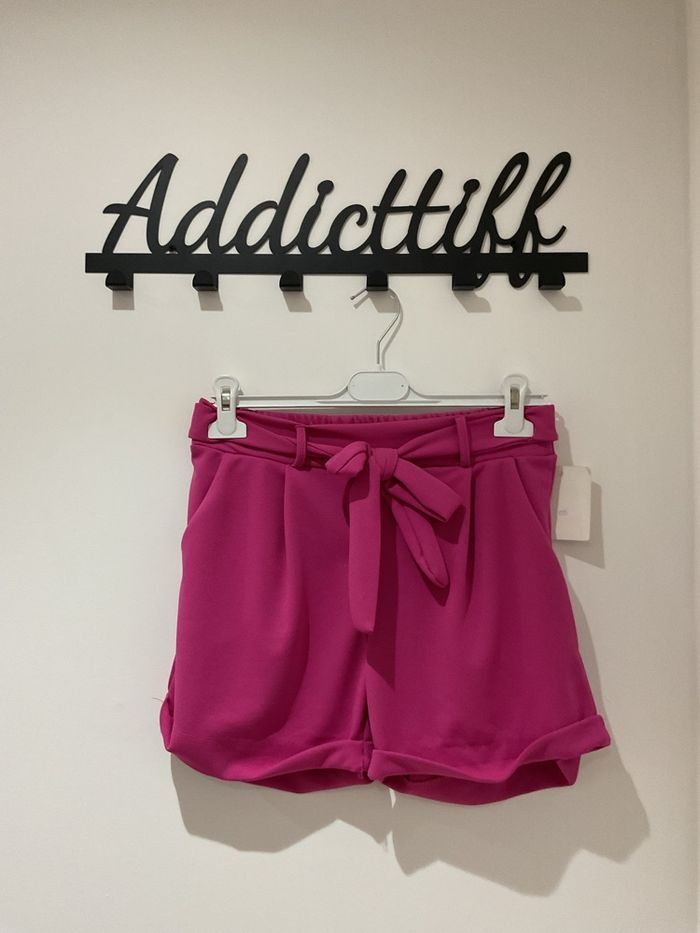Short femme taille unique (38-42)- neuf avec étiquette