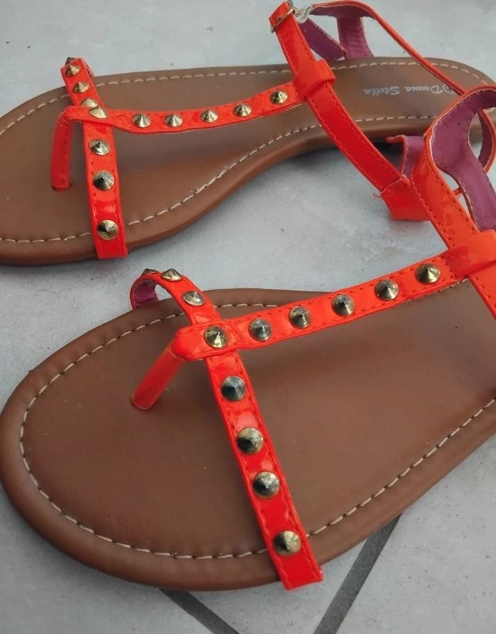 Chaussure Tong nue pieds ² - photo numéro 3