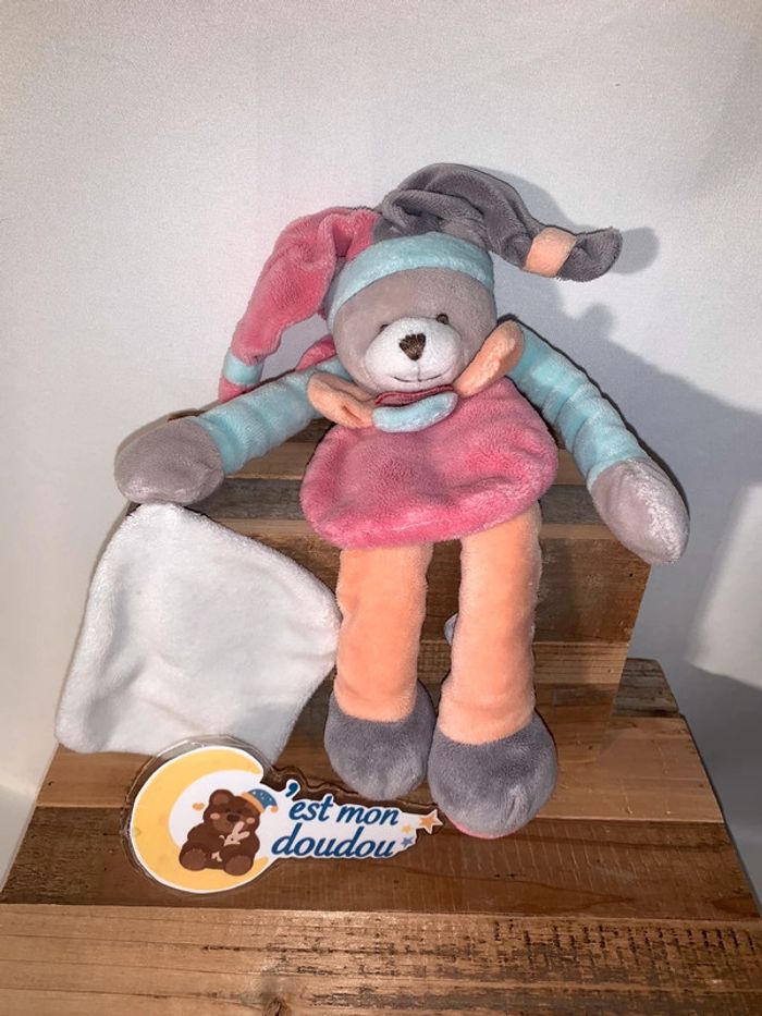 DDC05 doudou ours doudou et compagnie