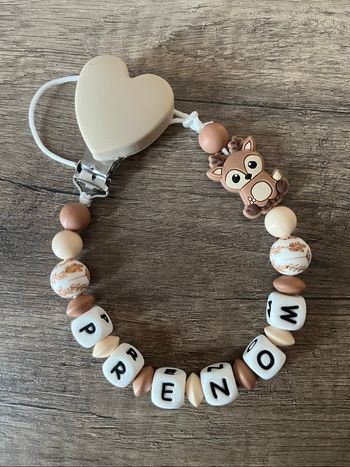 Attache tétine personnalisée Biche cerf  thème forêt