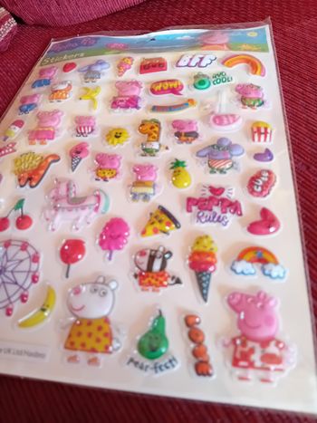 Planche stockées peppa pig