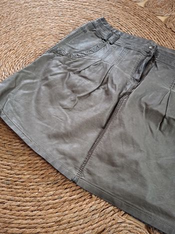 Jupe en cuir patiné kaki Promod 40