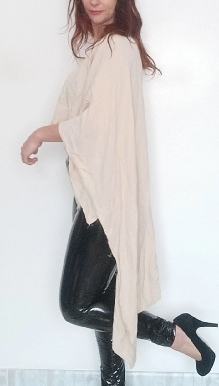 Haut cape asymétrique beige originale taille 38 - photo numéro 4