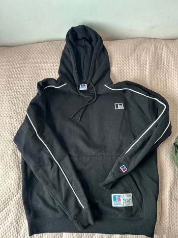 Sweat à capuche noir et blanc