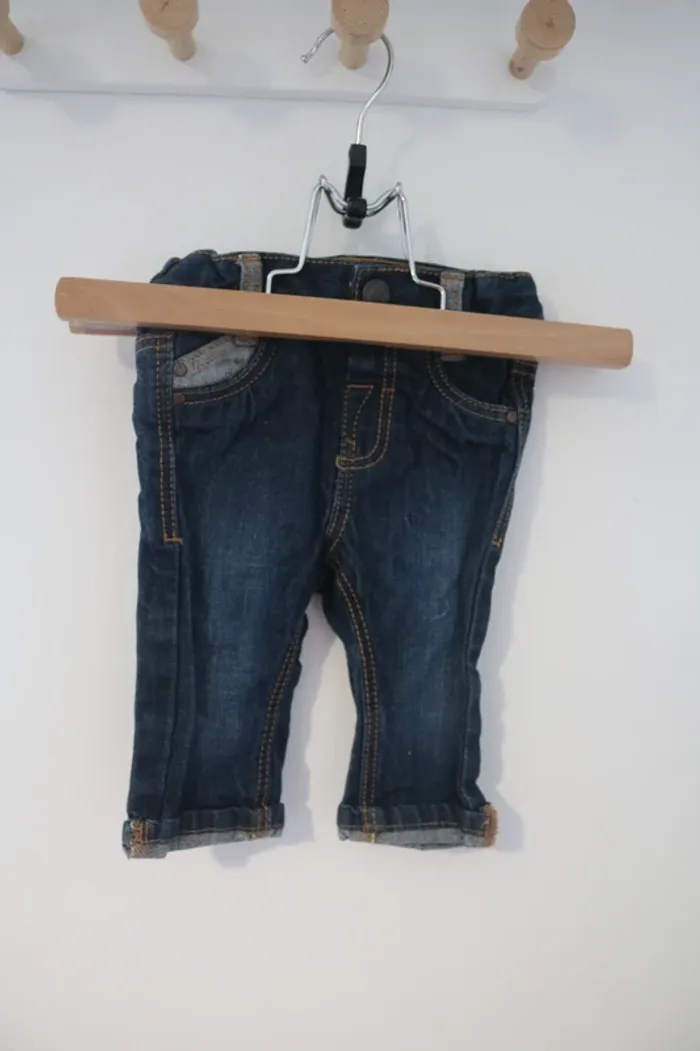 Ensemble automne haut Grain de blé, pantalon Kiabi et gilet Sergent Major 3 mois - photo numéro 2