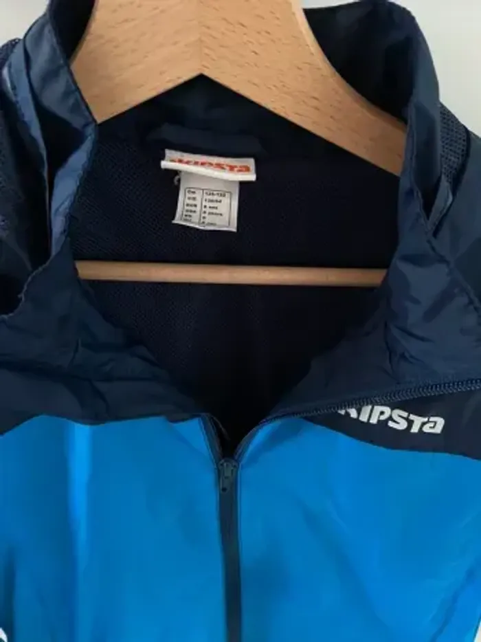 Kway Kipsta très bon état 8 ans - photo numéro 2