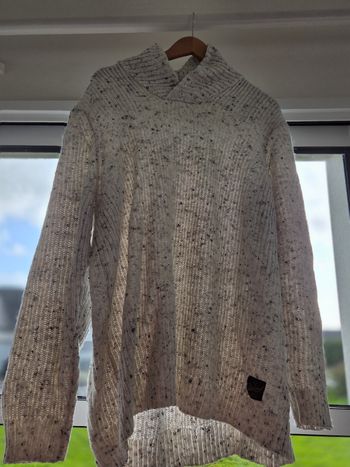 Pull blanc et noir