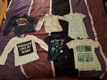 5 tee shirts 1 combishort 24-36M