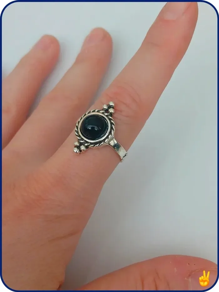 Bague argentée tendance en acier inoxydable - photo numéro 3