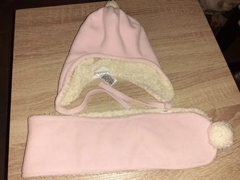 Ensemble bonnet et echarpe