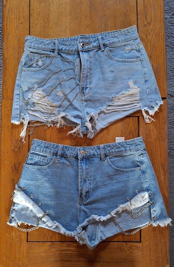 Lot shorts courts