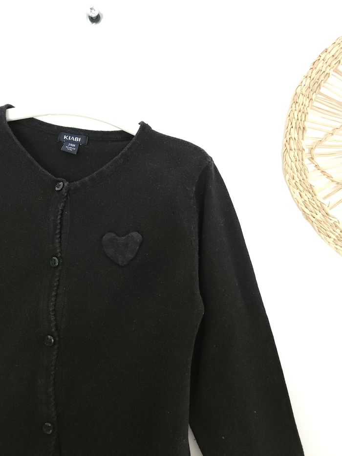 Gilet noir détail cœur Kiabi 24 Mois - photo numéro 3