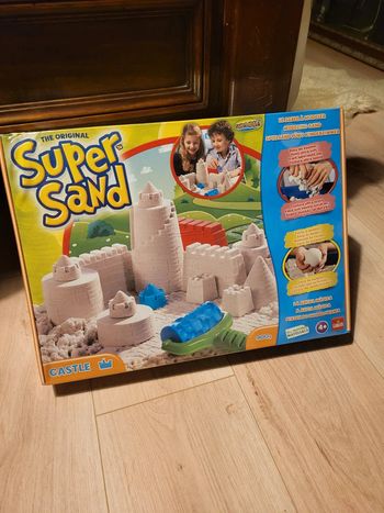 Boîte the original super sand castle goliath neuve