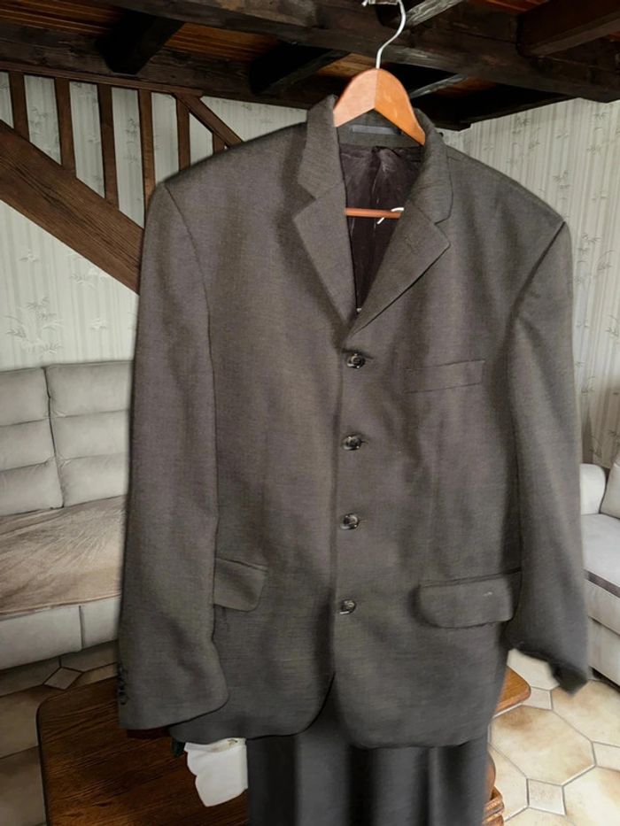 Costume taille 42 - photo numéro 2
