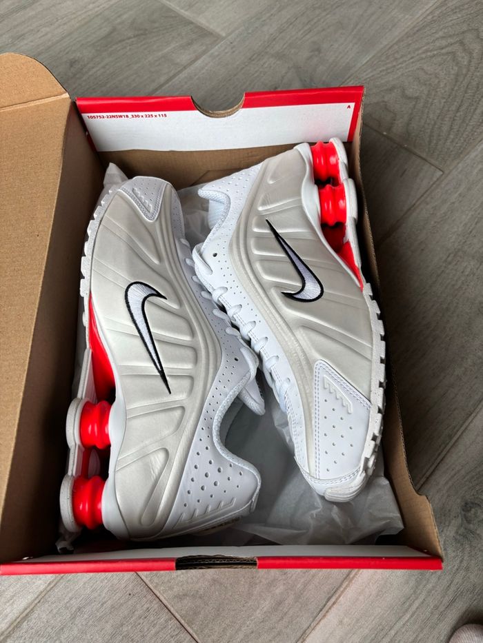 Nike Shox blanc orange - photo numéro 2