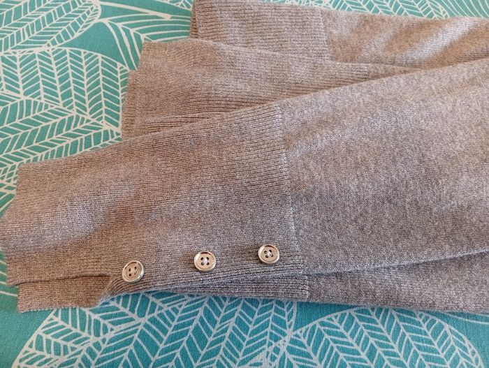 cardigan ou gilet neuf taille 38/40 - gris foncé - photo numéro 5